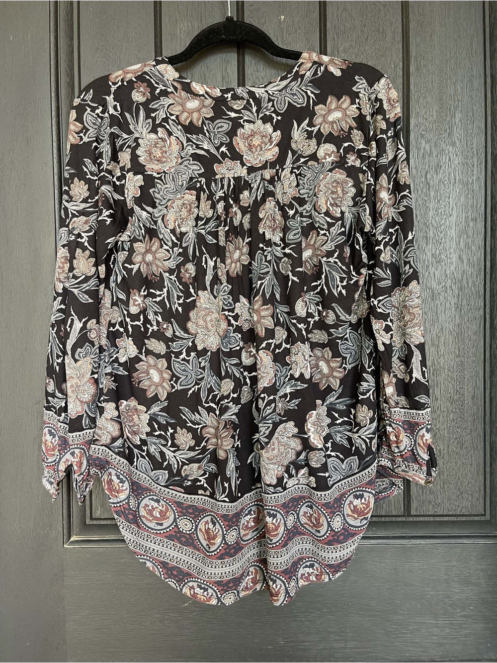 Lucky Brand Floral Paisley Border Print Henley Boho Blouse M - Picture 2 of 4
